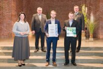 Verleihung Staatsehrenpreis 2021 Ministerin und Ausbilder